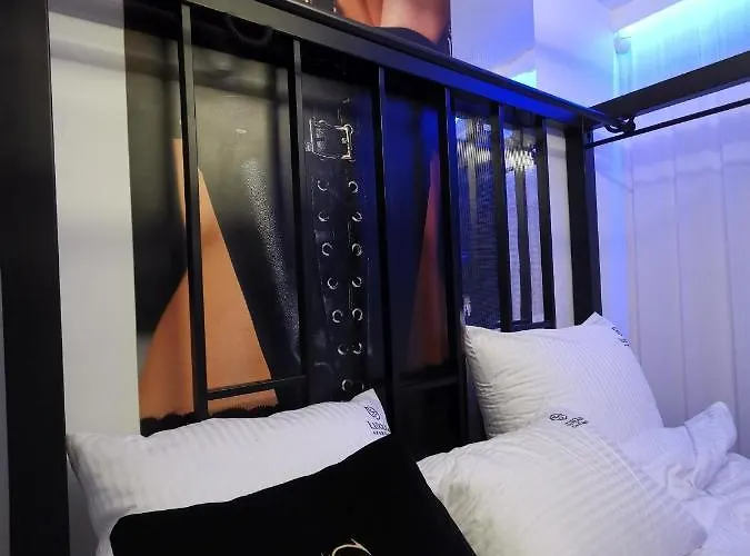 Bdsm Luxxx - Adults Only - Tylko Dla Doroslych *