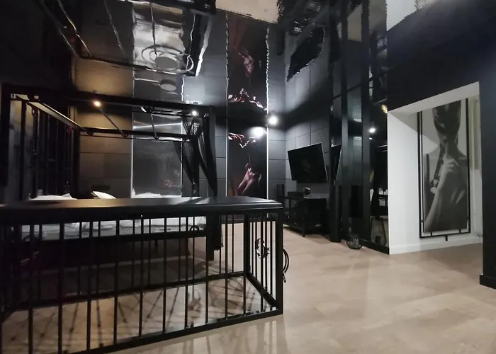 דירה Bdsm Luxxx - Adults Only - Tylko Dla Doroslych צ'סטוצ'ובה